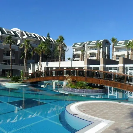 Tropicana G 2, 3 Bed Ground Floor On Corner Position In A 5 Star Community Holiday home