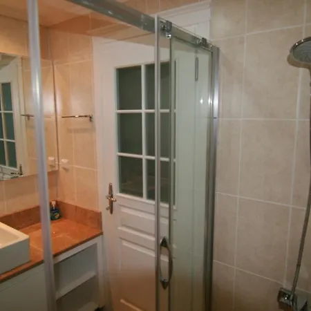 Tropicana G 2, 3 Bed Ground Floor On Corner Position In A 5 Star Community 펜션
